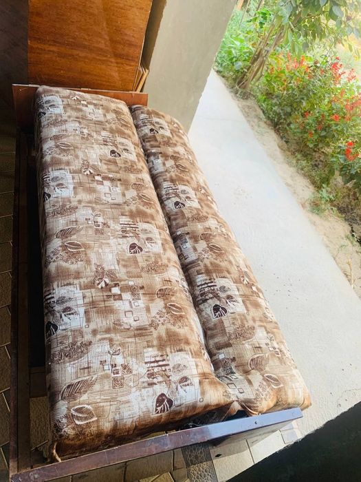 Диван эски. Трюмо. Сандик. Шфанер б/у 3эшикли