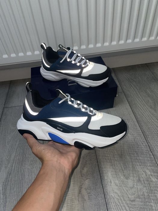 Dior B22