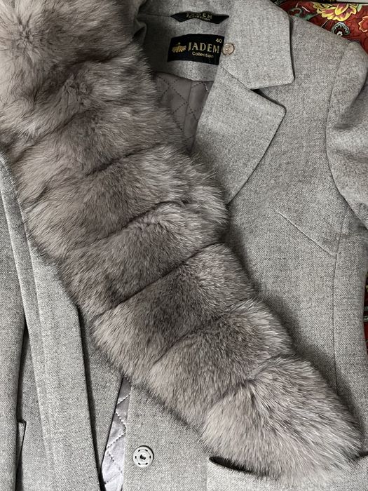 Продам женское пальто