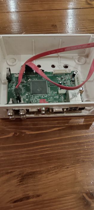 Продавам камера 2mp+платка за видео наблюдение