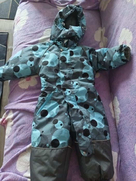 Продам комбинезон детский