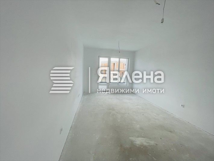 Продава се Къща в Варна, м-т Траката - 204 кв.м за 2035 €/кв.м - Снимка #5