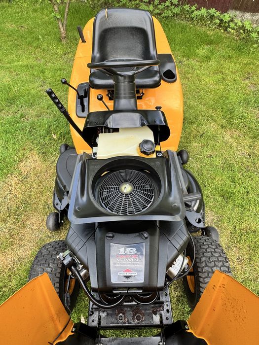 Tractoras Gazon tractor  Gazon  pentru tuns gazone