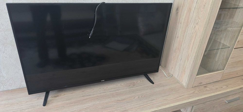 Телевизор на запчасти Artel 43'' A43KF5500