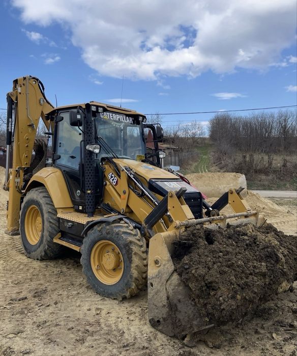 De închiriat buldoexcavator Iasi