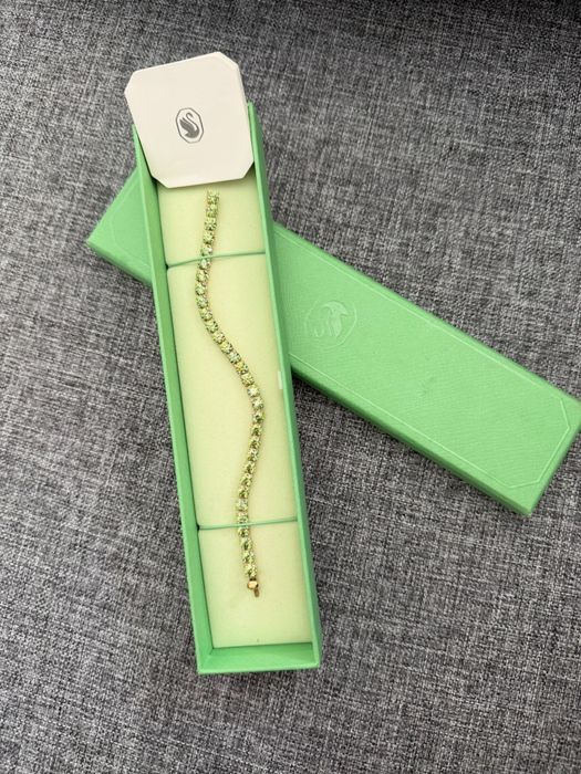 Brățară Swarovski Matrix Tennis, verde, cu finisaj auriu 18K,