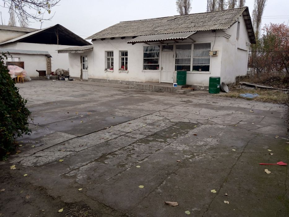 Уй сотилади 10 соток