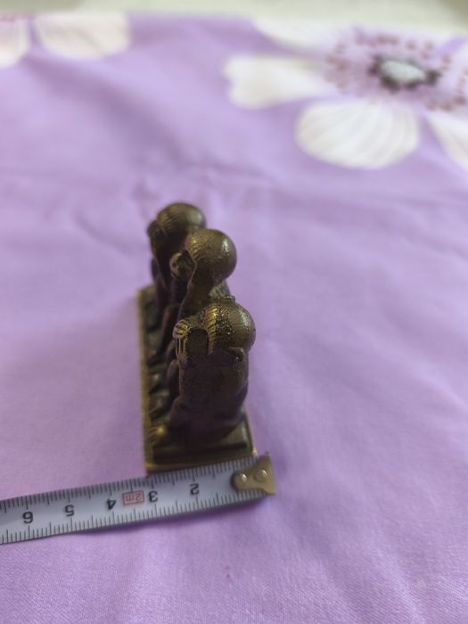 Statueta bronz maimuțele inteligente