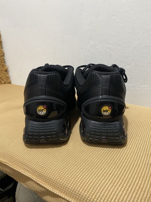 Nike Air Max Dn Обувки