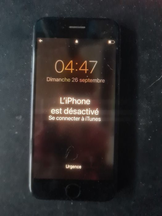 vănd telefone iphone se 2 2020