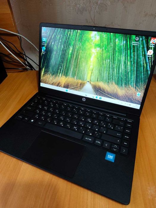 Ноутбук HP core i3 в отличном состоянии.