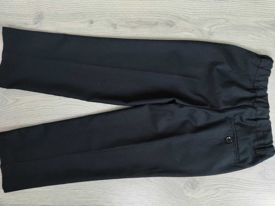 Детски панталон с тиранти 116 размер