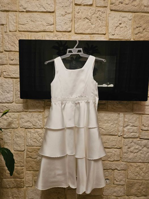 Rochiță eleganta pentru fetite de 7 ani