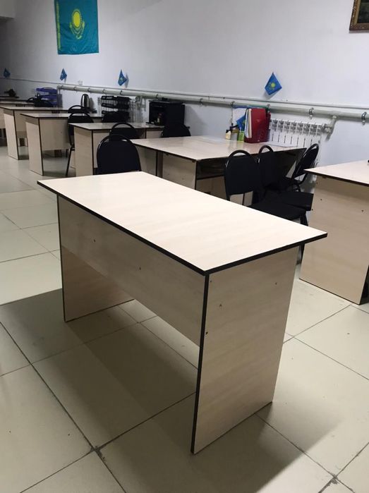 Продам офисный парта