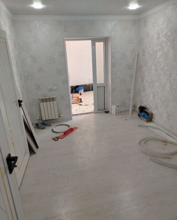 Продаётся дом Бектемирском районе 1.5сотки 3 комнаты + кухня + санузел