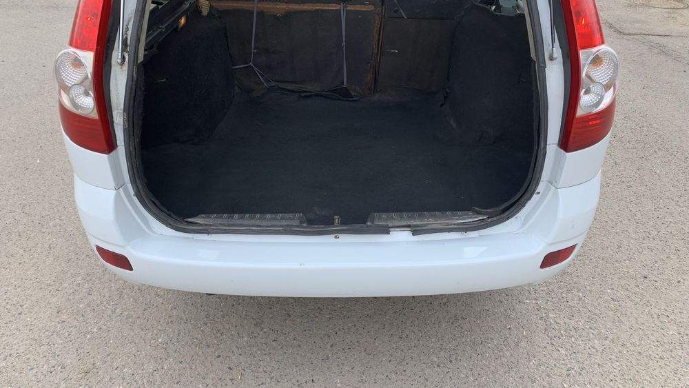 Лада приора универсал