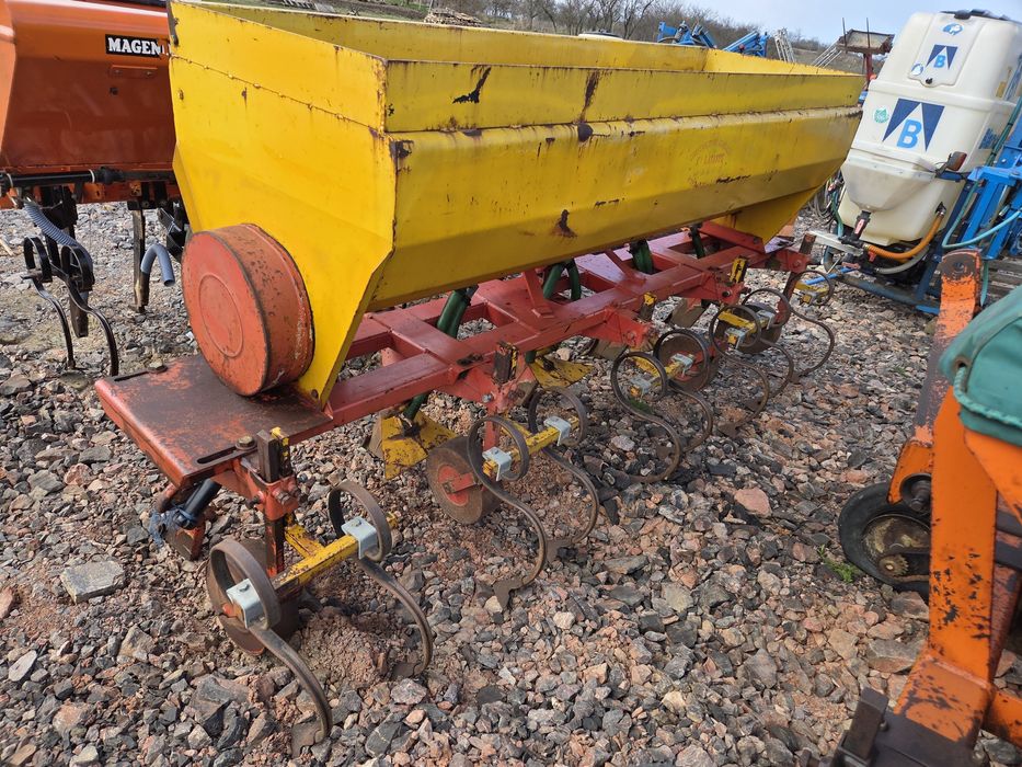 Prasitoare 4 sire cu fertilizare