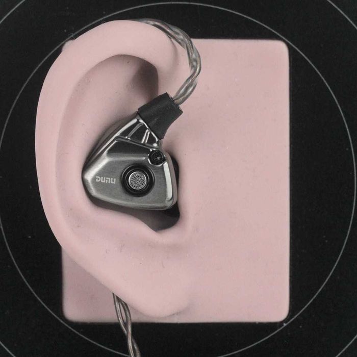 Нови- неотваряни DUNU TITAN S HIFI In-ear  11mm Dynamic Driver