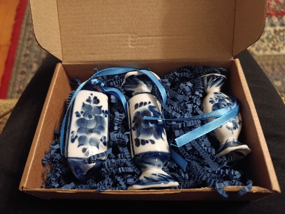 Новогодним игрушки на ёлку Гжель новая