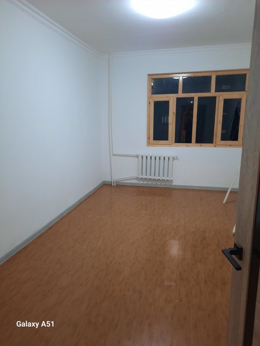 Kvartira  sotiladi 3 xonaliy 2 etaj