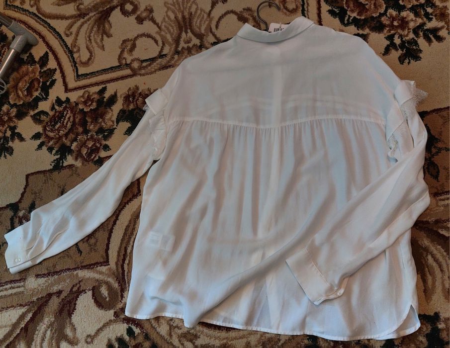 Белая рубашка размер М