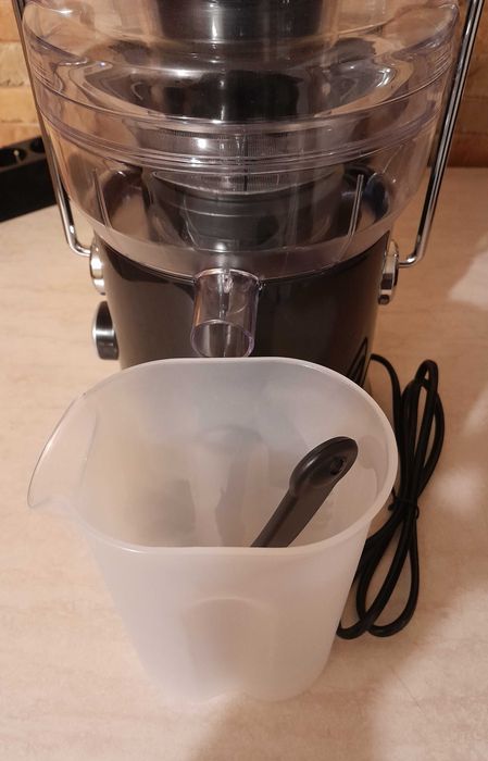 НОВА самопочистваща се сокоизтисквачка