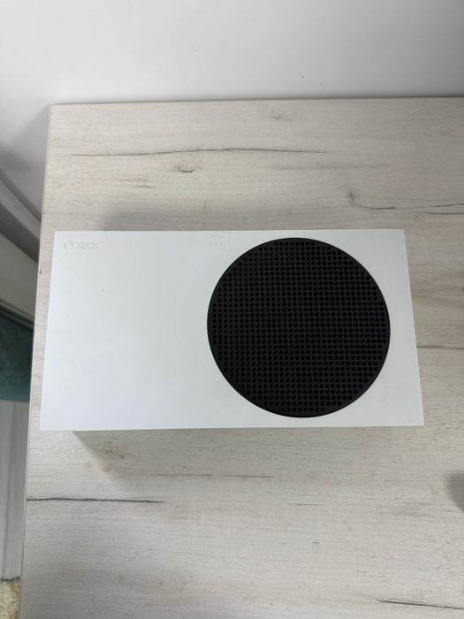 Vand xbox series s 512GB fara maneta