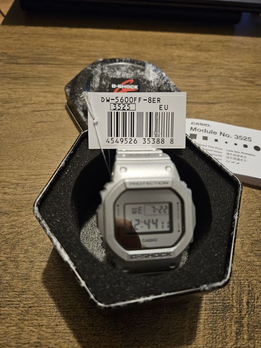 Casio G-SHOCK DW 5600FF nou