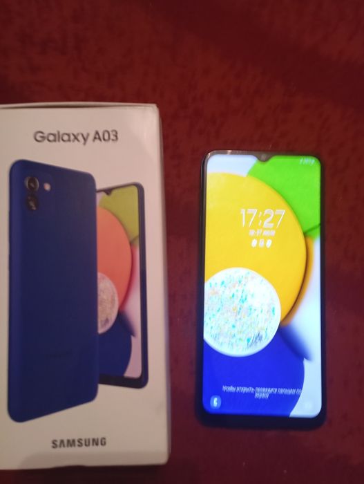 Срочно продаю Самсунг а3