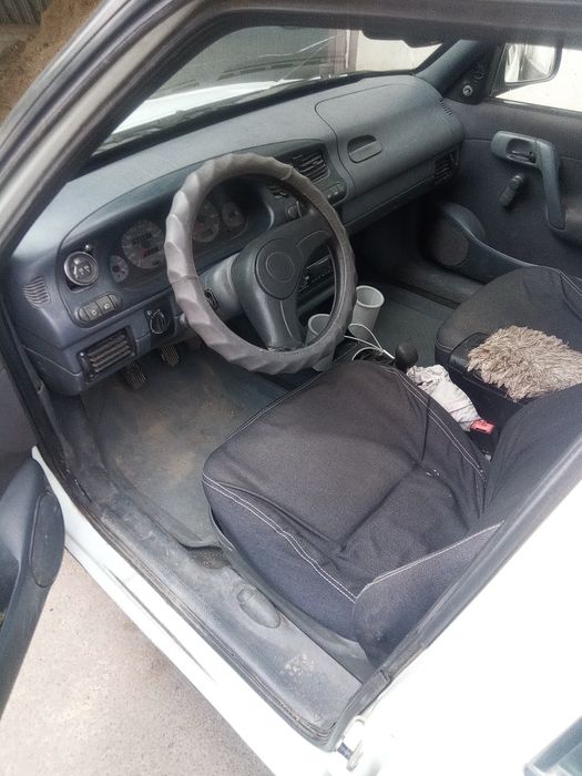 Продаю Шкоду фелицыю на 1996 года читать описания