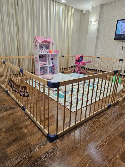 Манеж детский жесткий !!