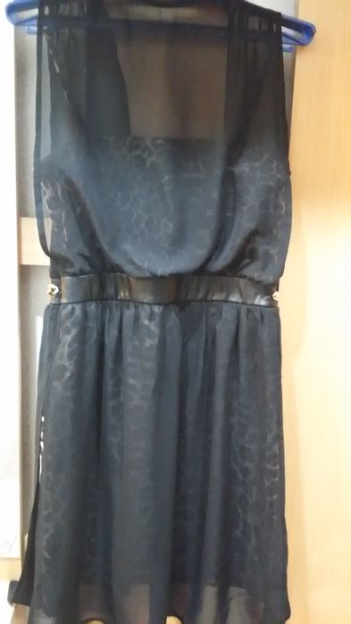 Продам платье вечернее. Размер 44.