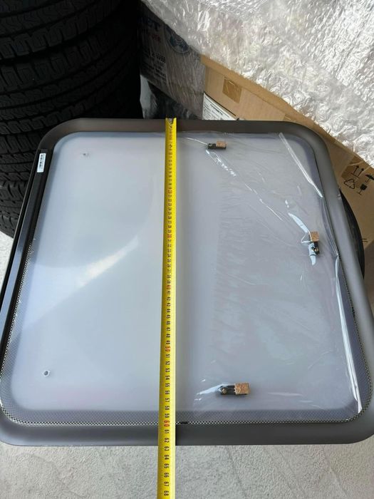 Прозорец за баня POLYPLASTIC HOLLAND Knaus&Tabbert