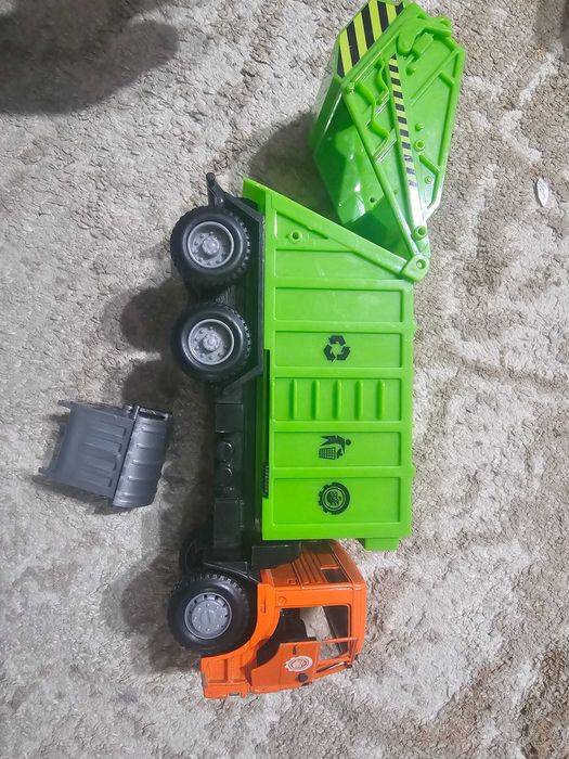 Карусель игрушек листайте