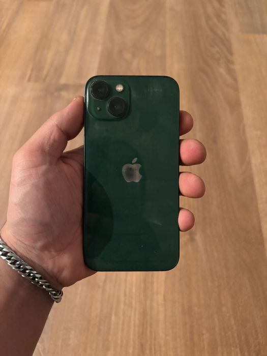 Продам Айфон 13 128 гб