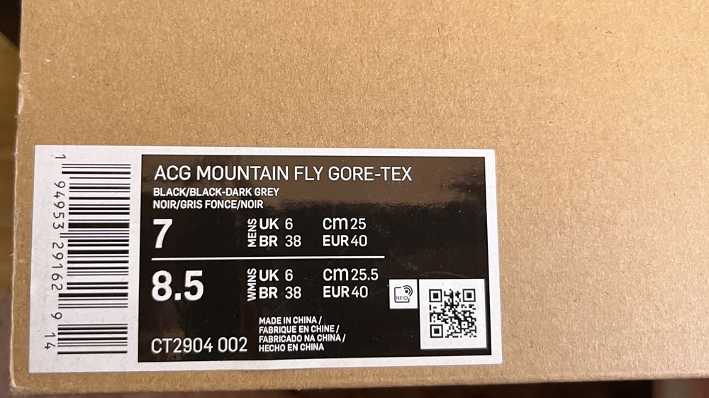 NIKE ACG - Black/ Black-Dark Grey