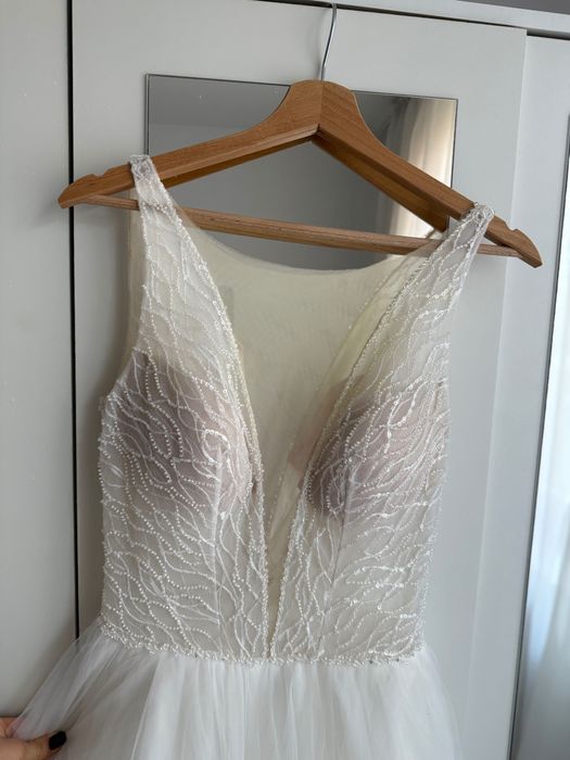Rochie de mireasă nouă, nepurtată mărimea M predare în București