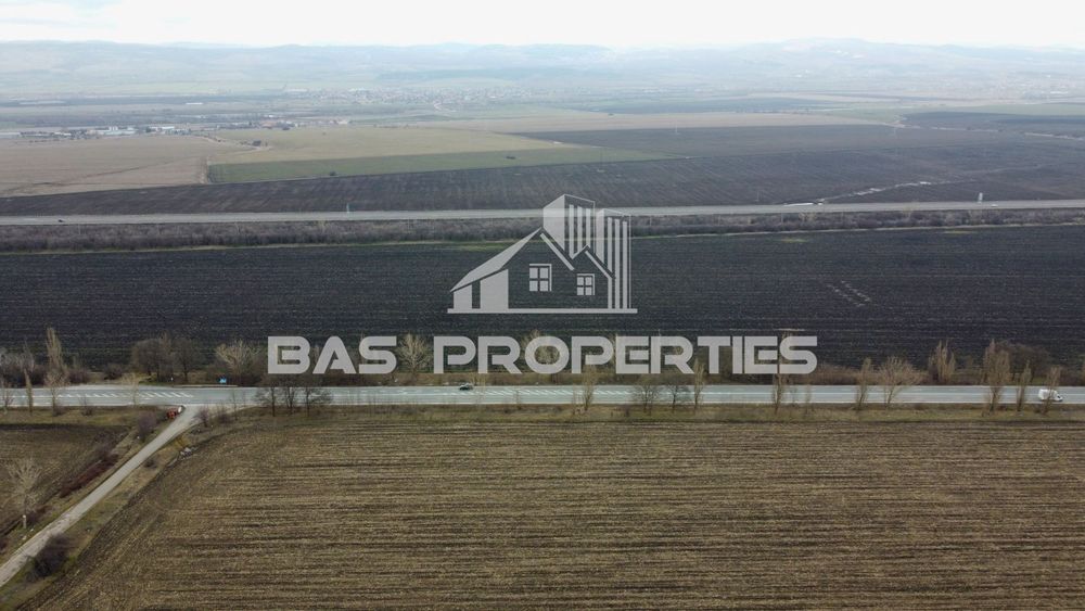 Парцел за промишлено строителство в София, област-с.Хераково площ 270