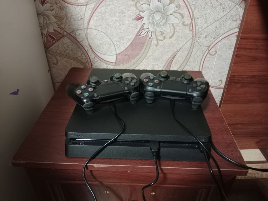 PS4 с играми