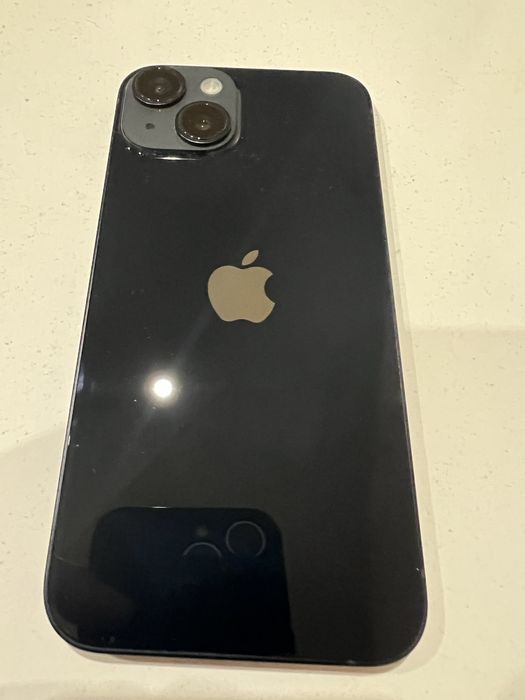 Продавам iphone 14 128gb в гаранция от Виваком