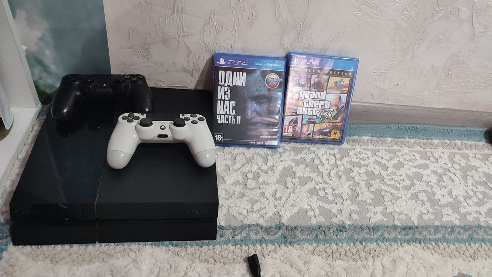 Продам ПС4 на 500гб