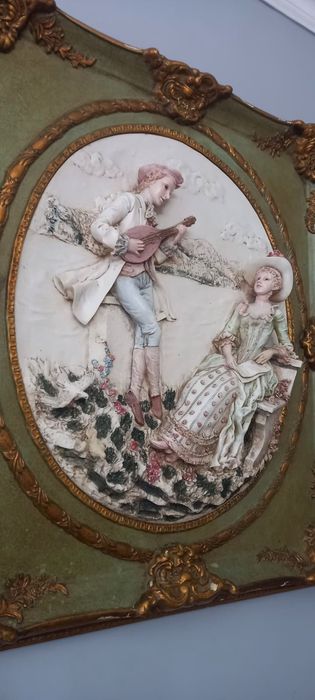 Объёмная картина барельеф в золотой раме 70×80см