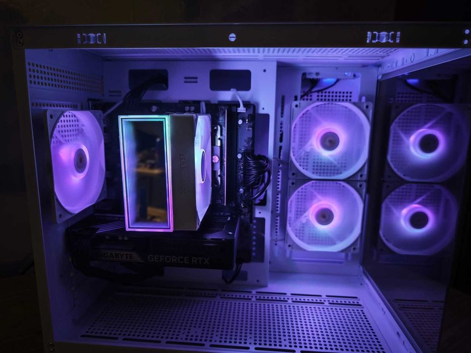 Мощен геймърски компютър Ryzen 5 7500F RTX 5060 Ti 16GB DDR5