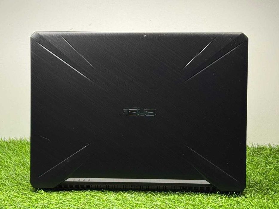 Noutbuk gemen sotilad