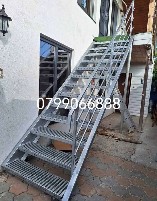 Scări metalice zincate