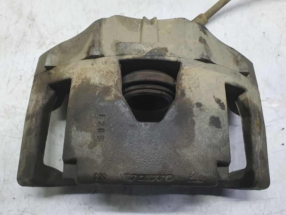 Etrier stanga fata 30657303 Volvo XC90 1 (2002 - 2006) 2.4 D5244T4 2.4 D5244T4 D5244T4