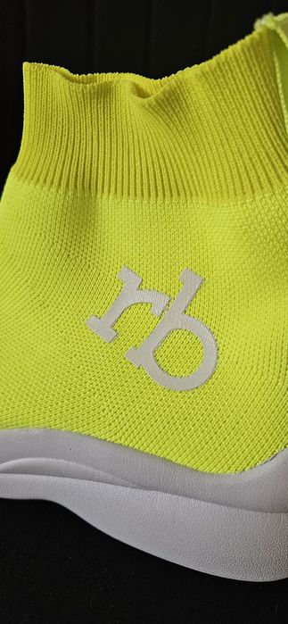 Дамски спортни обувки RB