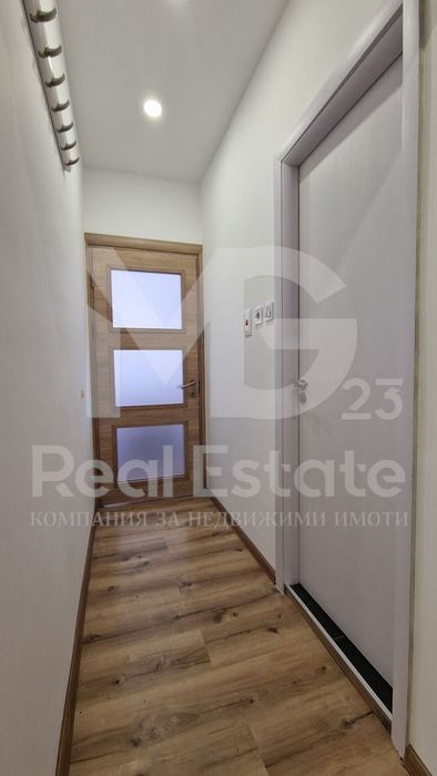 Дава се под наем Двустаен апартамент в Пловдив, Център - 60 кв.м за 459 € - Снимка #4