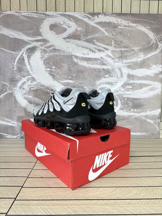 Nike Vapor Max Plus Grey Black