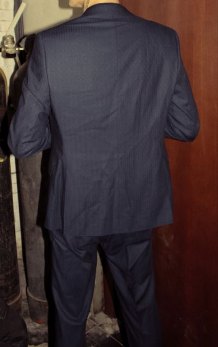 продается костюм тройка